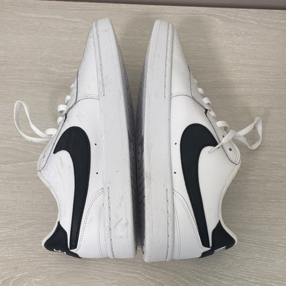 Nike Court Shoes - Picture 3 of 4